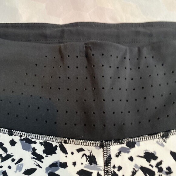 Athleta Stealth TruCool Leggings Womens Large Black White High Rise Cropped Pant - Picture 6 of 13